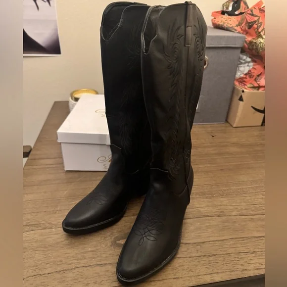 Brand new western cowboy boots - Picture 2 of 6